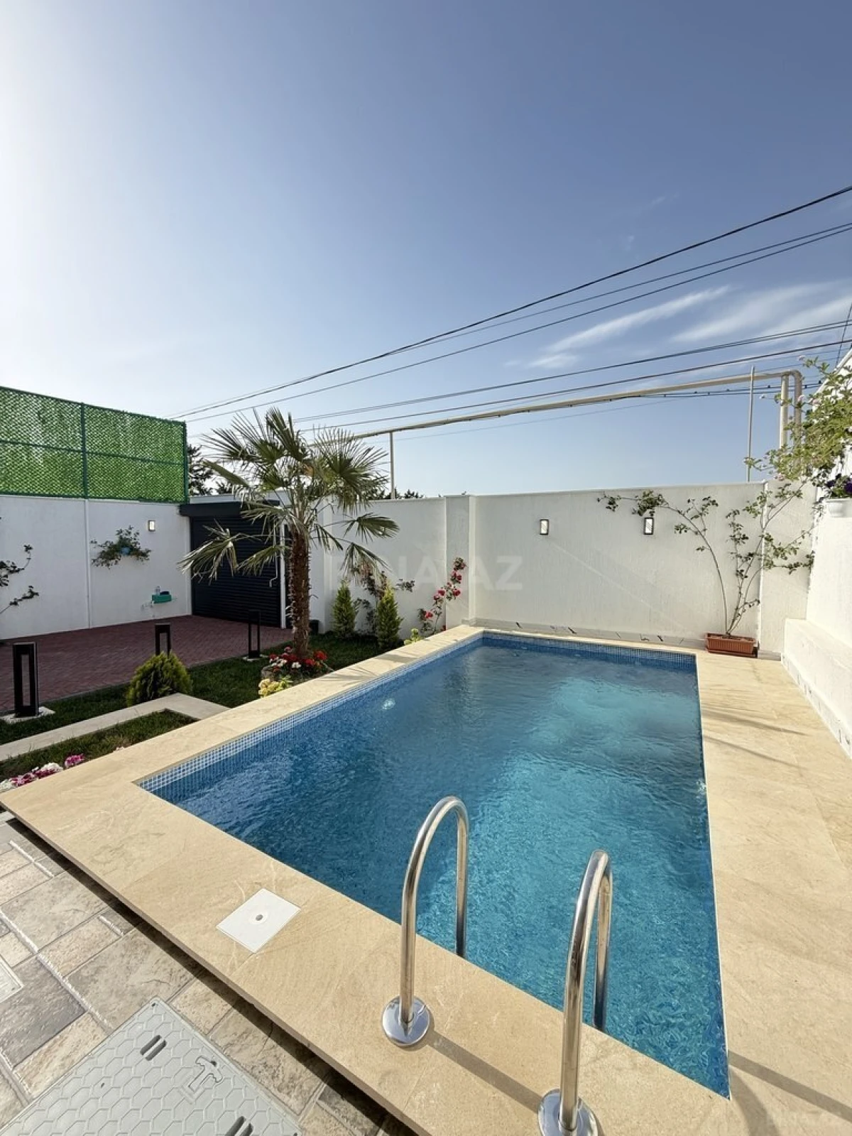 Satılır 5 otaqlı həyət evi 220 m²