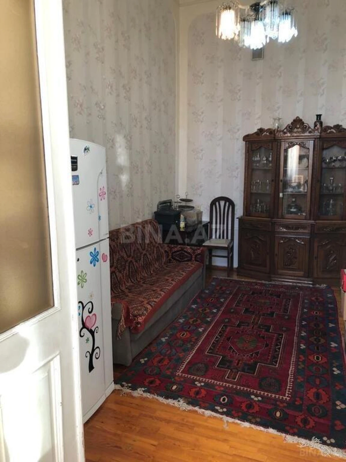 Satılır 6 otaqlı mənzil 130.5 m²