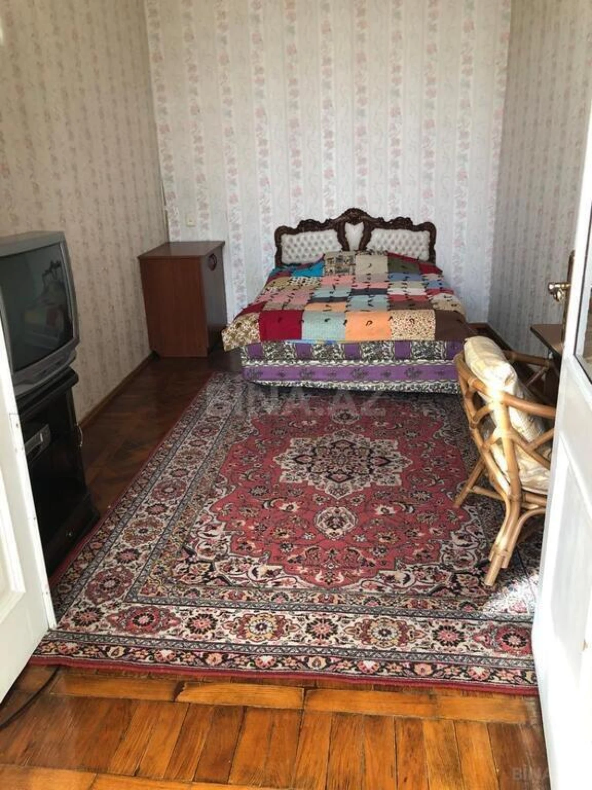 Satılır 6 otaqlı mənzil 130.5 m²