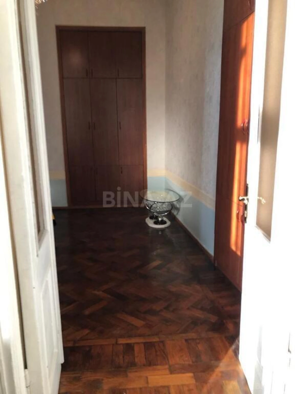 Satılır 6 otaqlı mənzil 130.5 m²