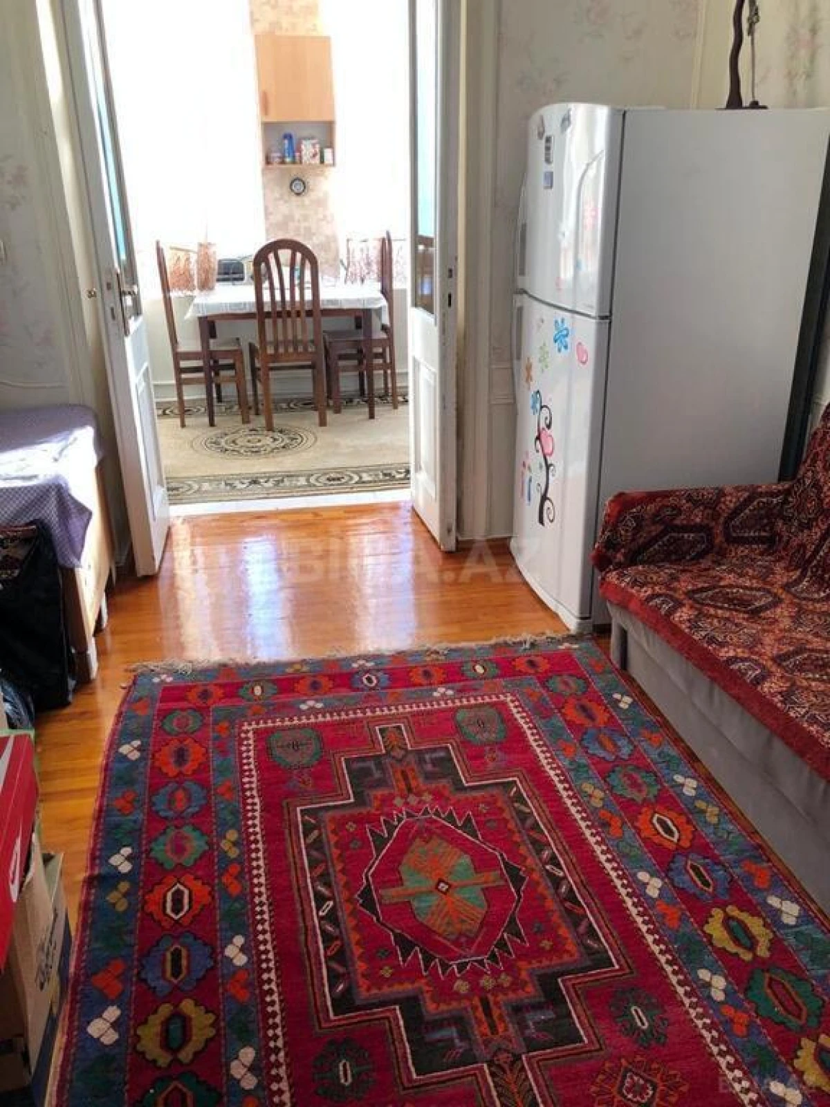 Satılır 6 otaqlı mənzil 130.5 m²