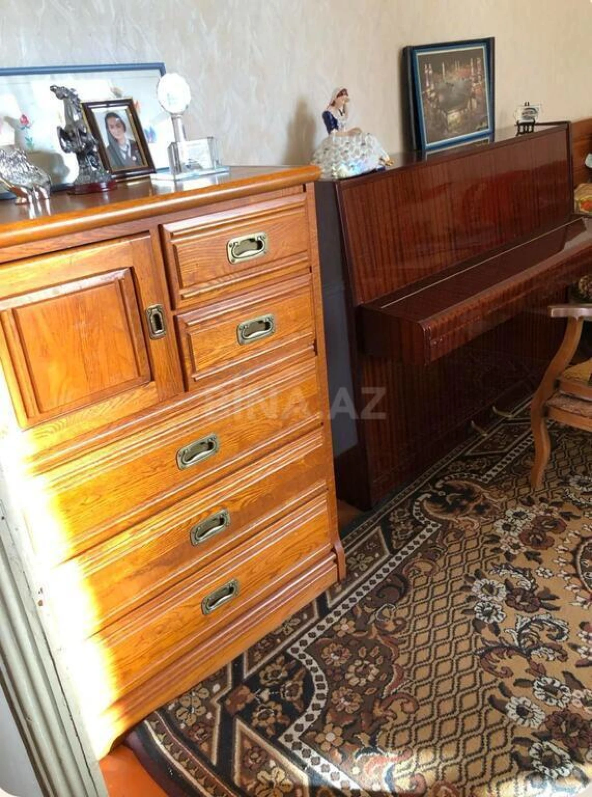 Satılır 6 otaqlı mənzil 130.5 m²