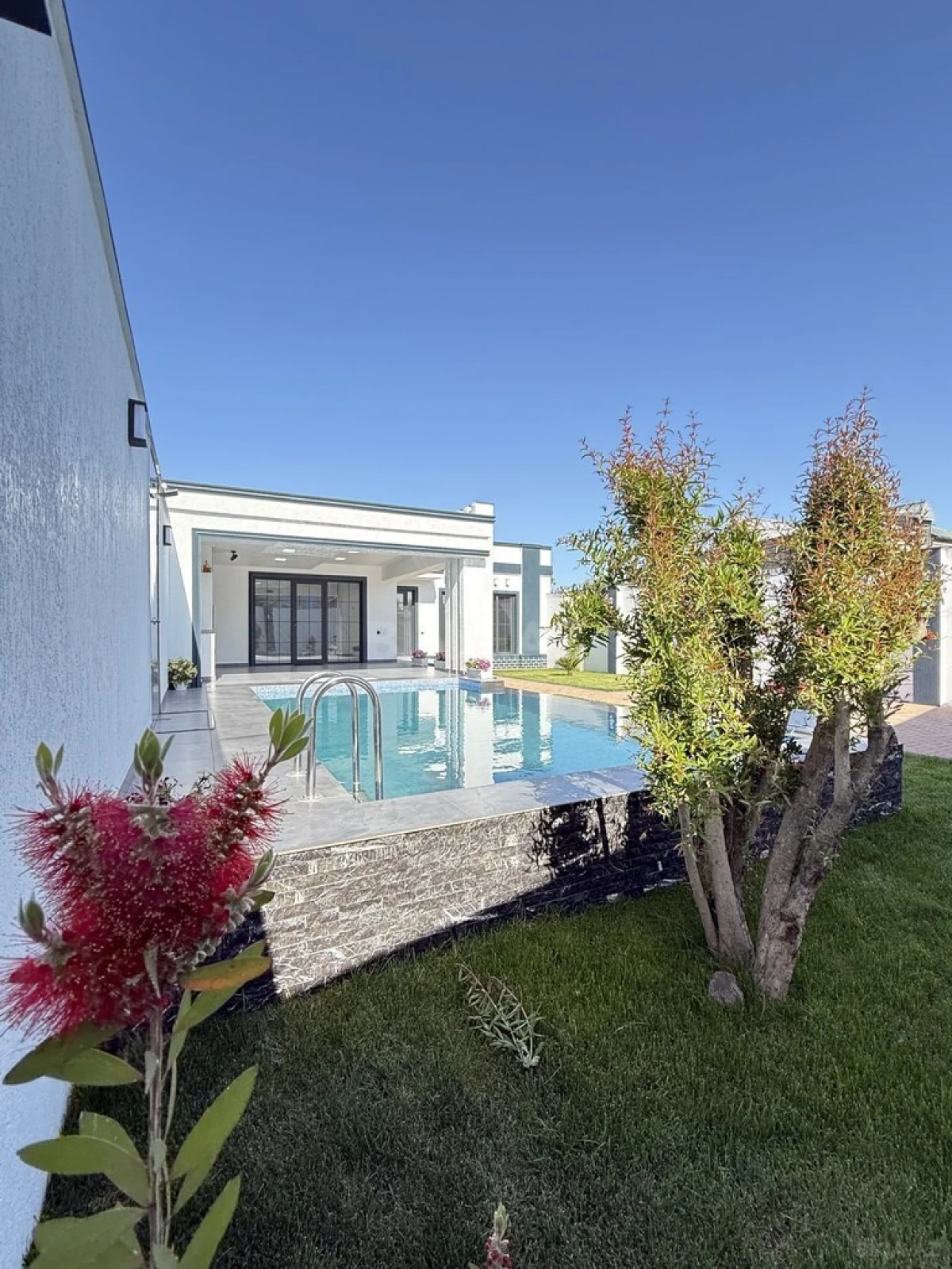 Satılır 4 otaqlı həyət evi 170 m²