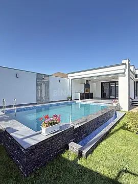 Satılır 4 otaqlı həyət evi 170 m²