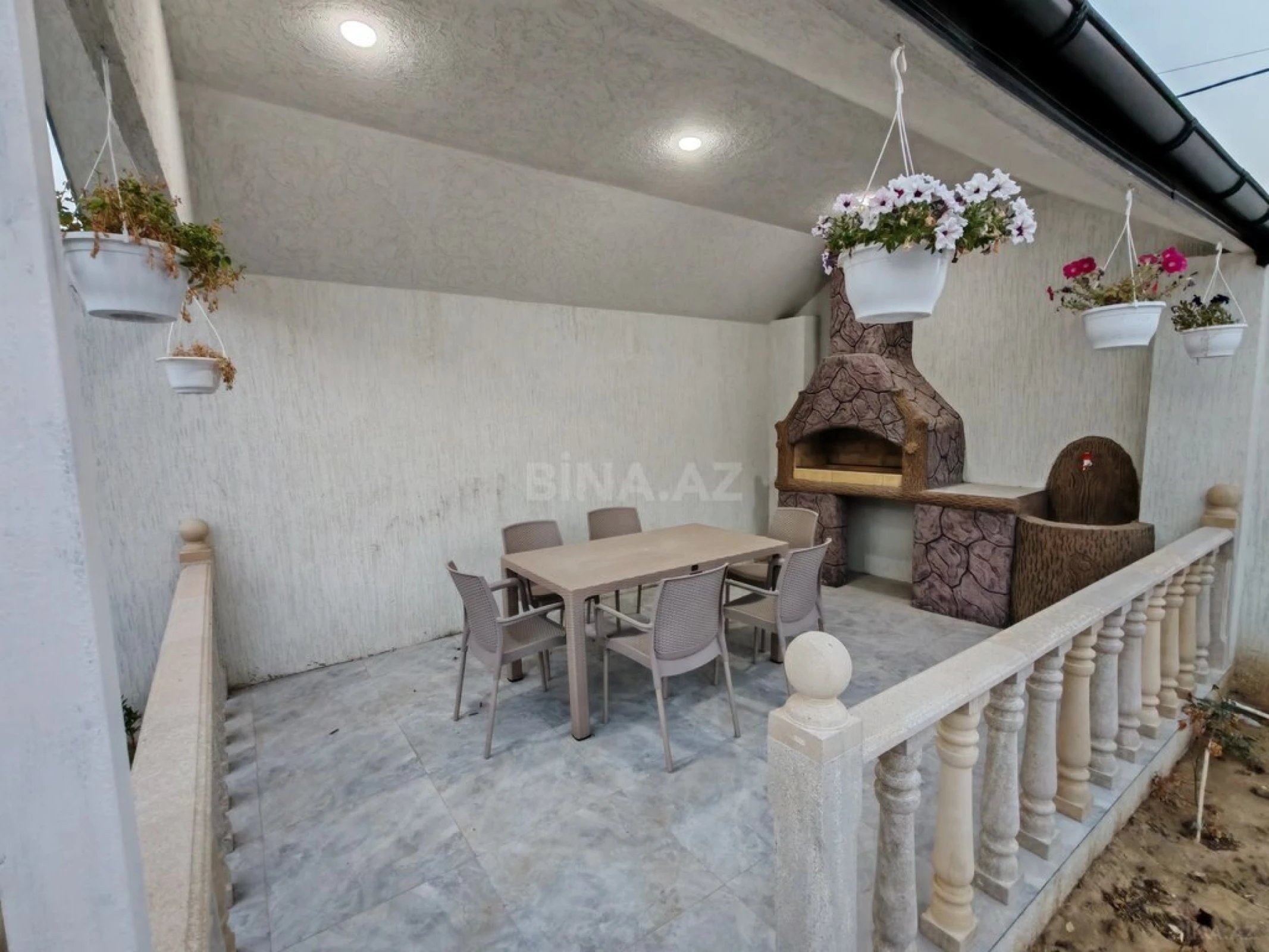 Satılır 4 otaqlı həyət evi 130 m²