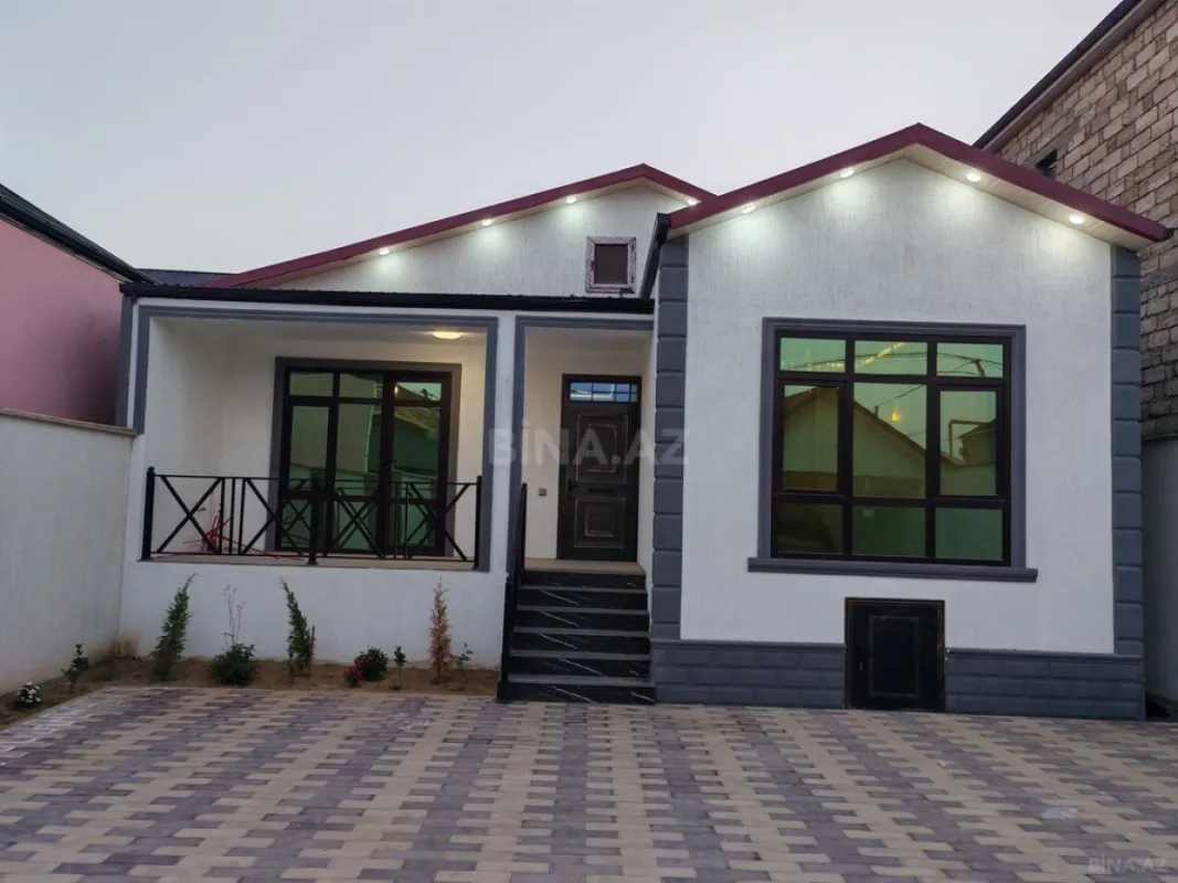 Satılır 4 otaqlı həyət evi 130 m²