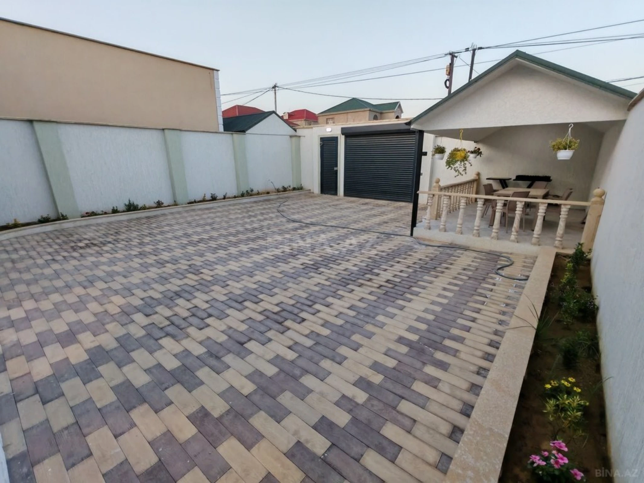 Satılır 4 otaqlı həyət evi 130 m²