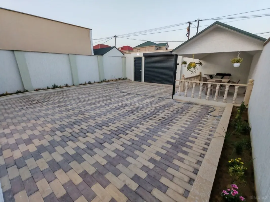 Satılır 4 otaqlı həyət evi 130 m²