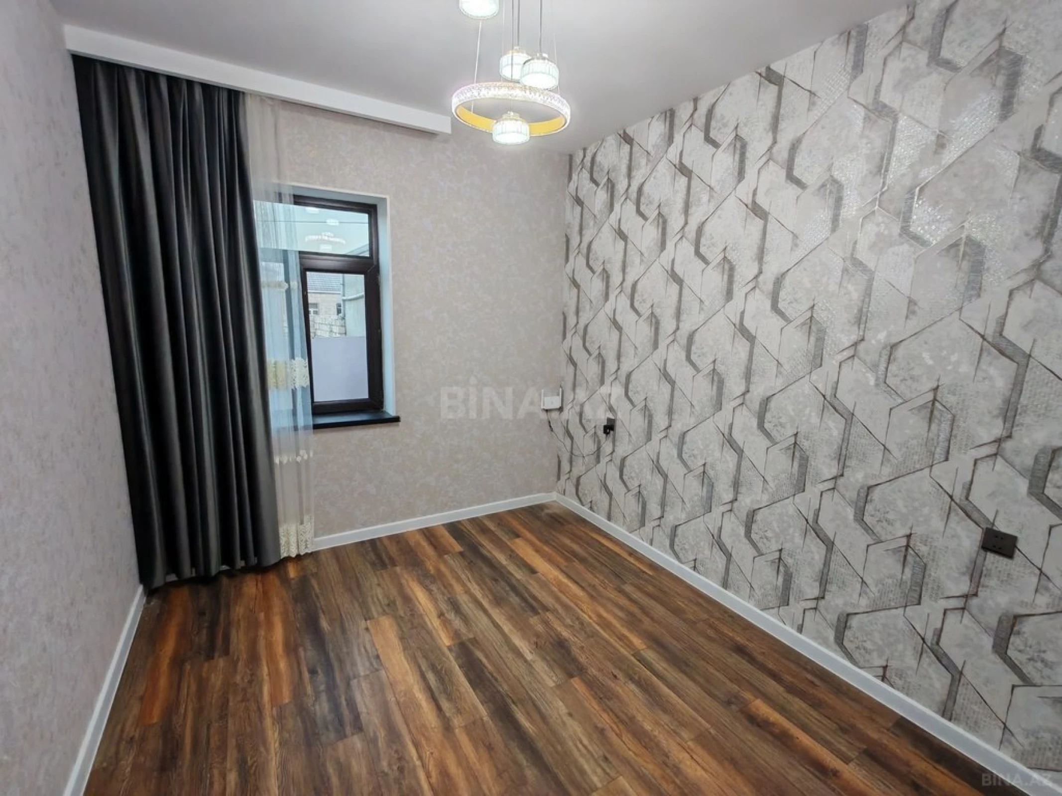 Satılır 4 otaqlı həyət evi 130 m²