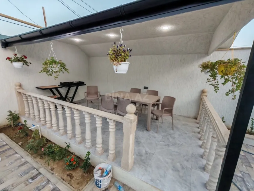 Satılır 4 otaqlı həyət evi 130 m²