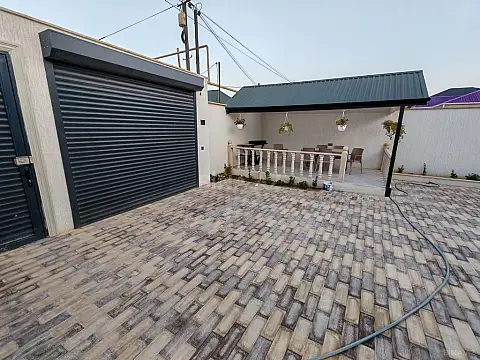 Satılır 4 otaqlı həyət evi 130 m²