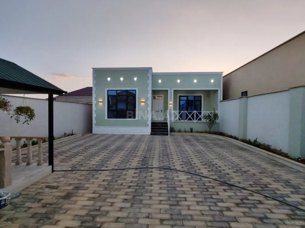 Satılır 4 otaqlı həyət evi 130 m²