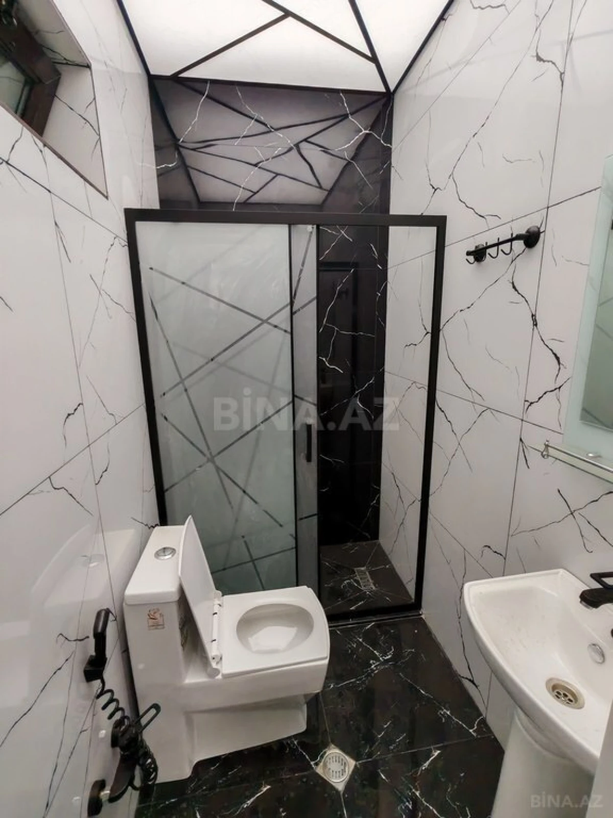 Satılır 4 otaqlı həyət evi 130 m²