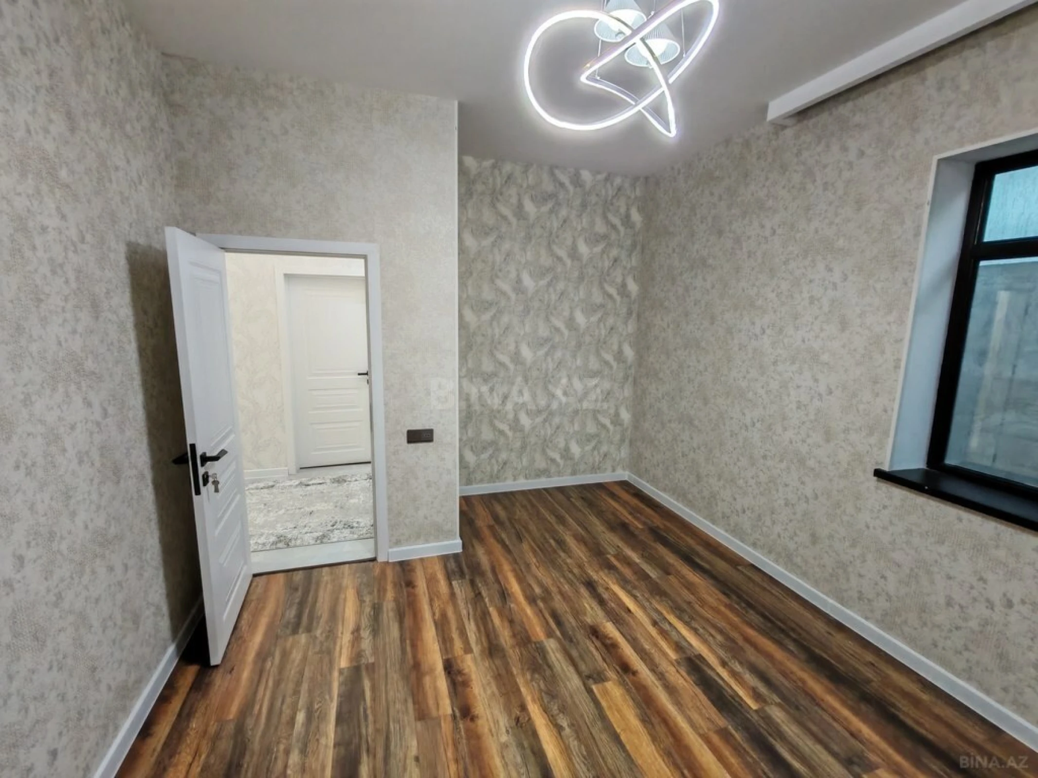 Satılır 4 otaqlı həyət evi 130 m²