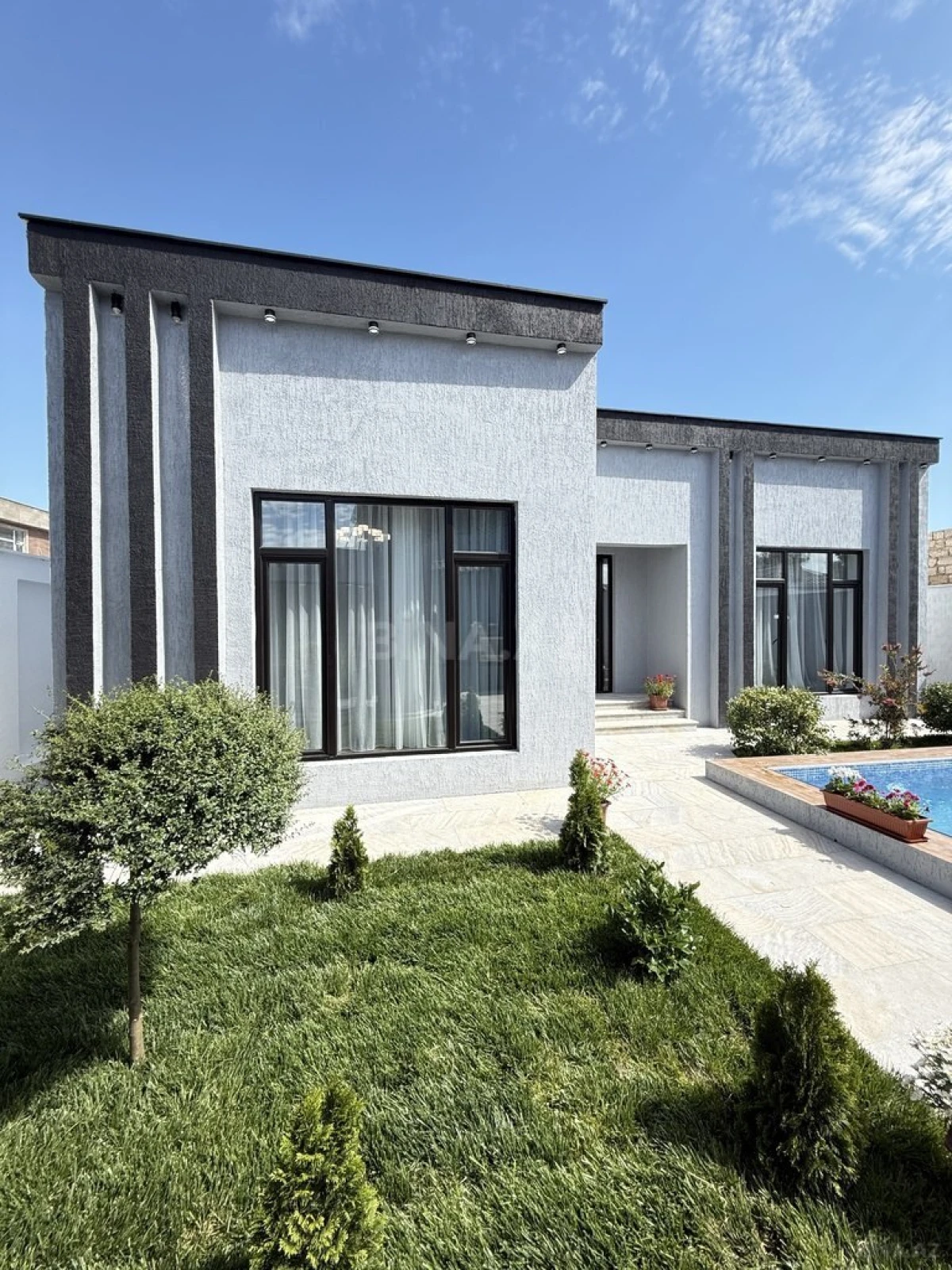 Satılır 4 otaqlı həyət evi 150 m²