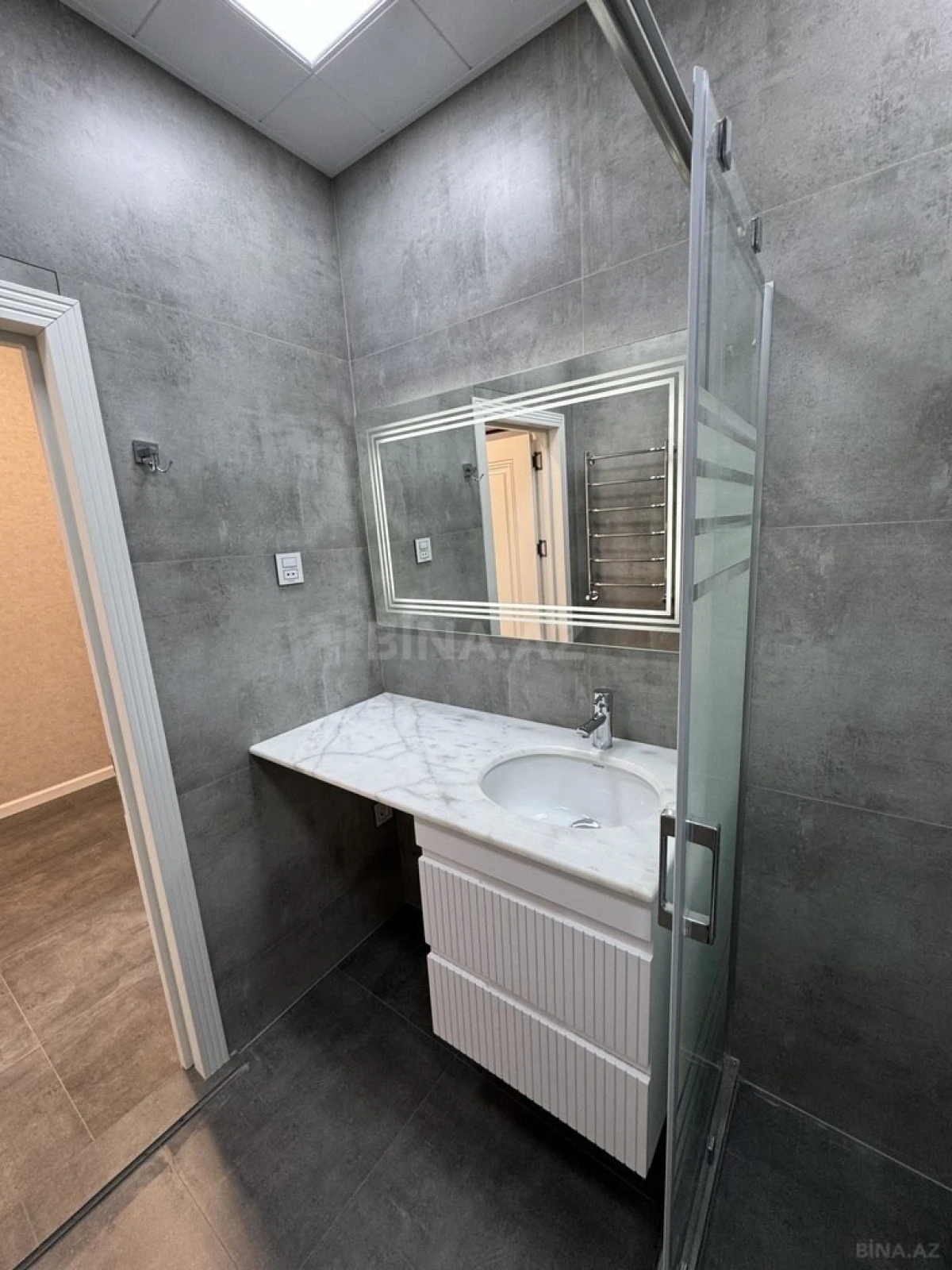 Satılır 2 otaqlı mənzil 60 m²