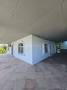 Satılır 6 otaqlı həyət evi 250 m²