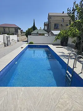 Satılır 6 otaqlı həyət evi 250 m²