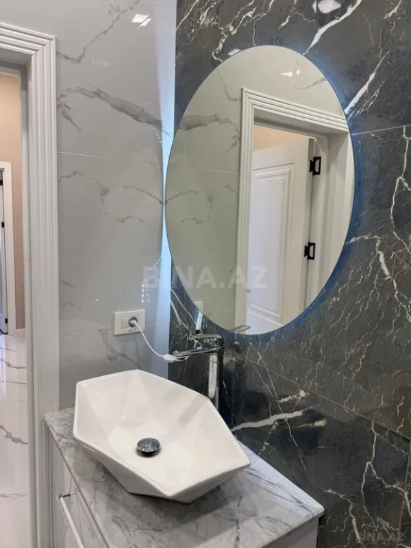 Satılır 4 otaqlı mənzil 106 m²