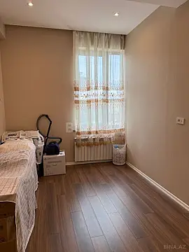 Satılır 4 otaqlı mənzil 106 m²