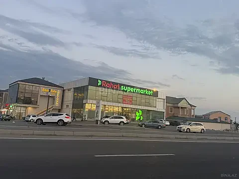 Kirayə verilir obyekt 300 m² — Bakı 300.00 m²