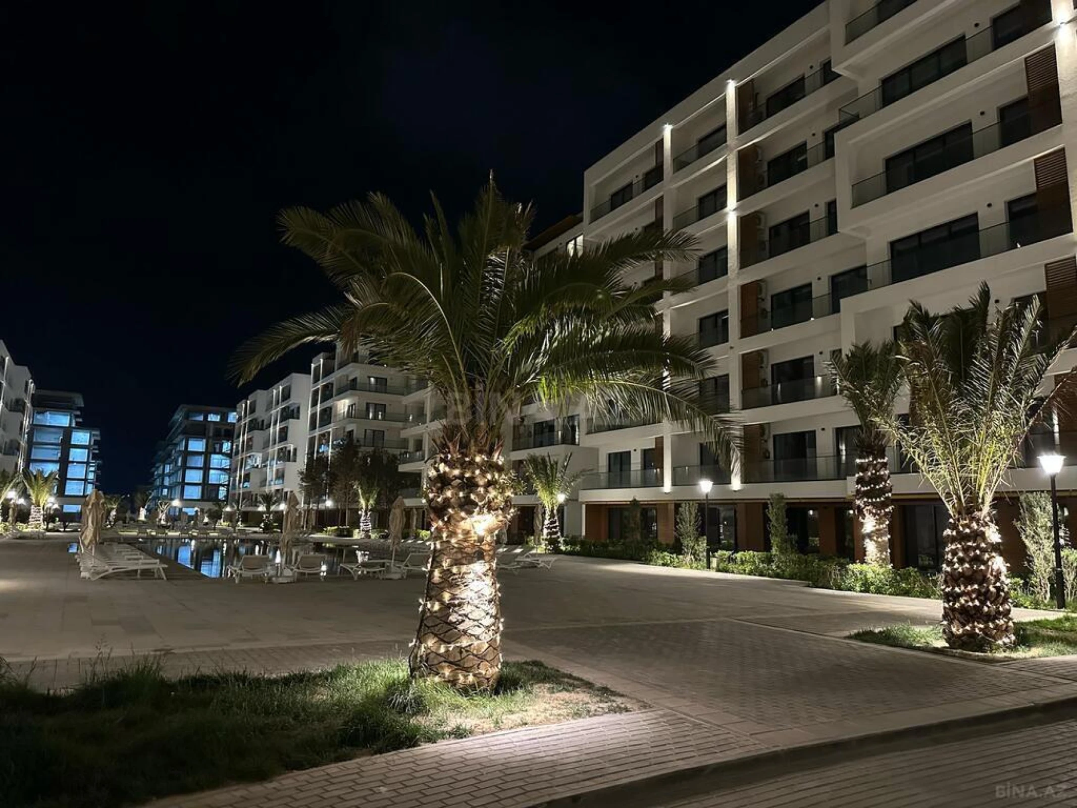 Satılır 1 otaqlı mənzil 56.9 m²