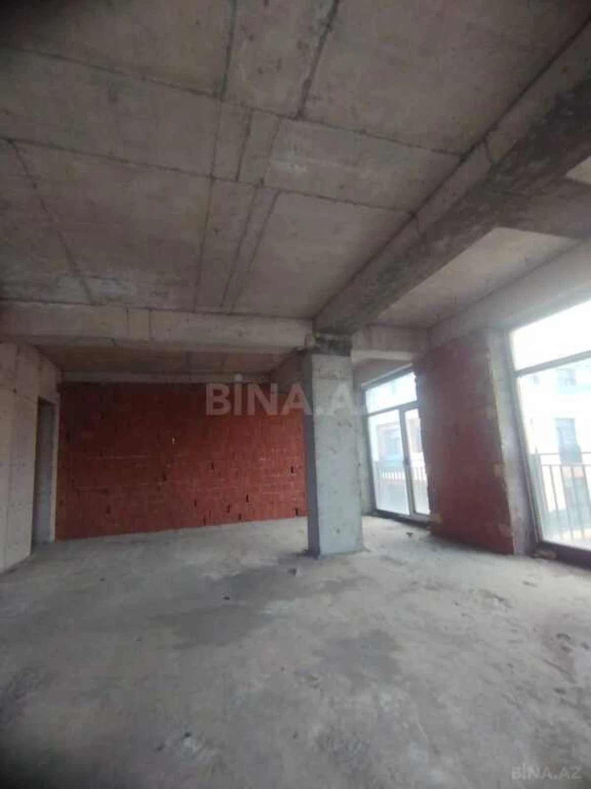 Satılır 1 otaqlı mənzil 56.9 m²