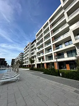 Satılır 1 otaqlı mənzil 56.9 m²