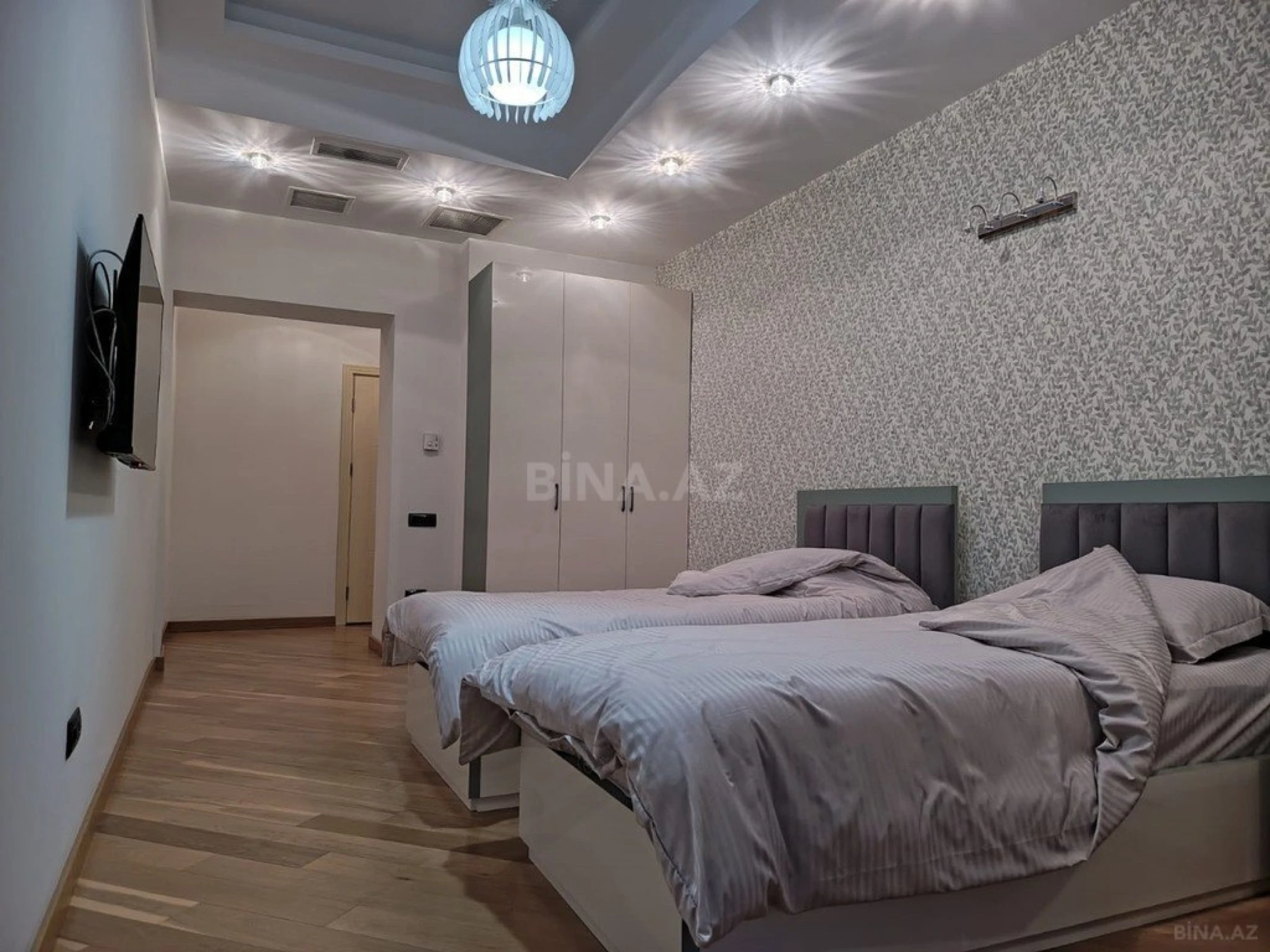 Kirayə verilir 4 otaqlı mənzil 265 m²