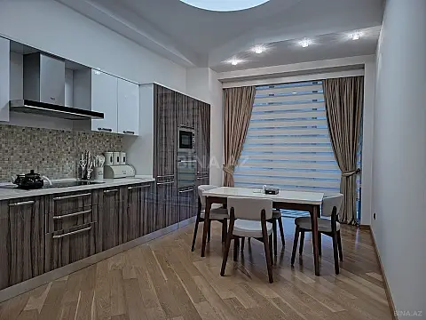 Kirayə verilir 4 otaqlı mənzil 265 m²