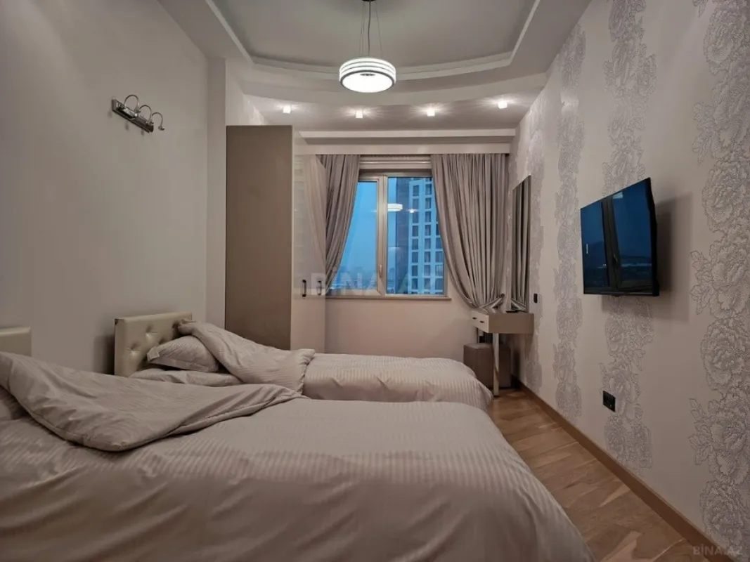 Kirayə verilir 4 otaqlı mənzil 265 m²