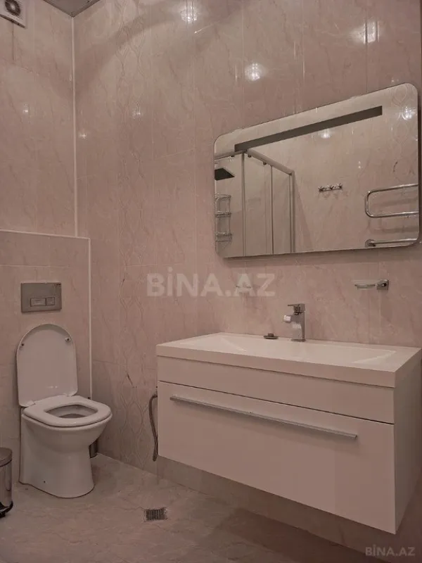 Kirayə verilir 4 otaqlı mənzil 265 m²