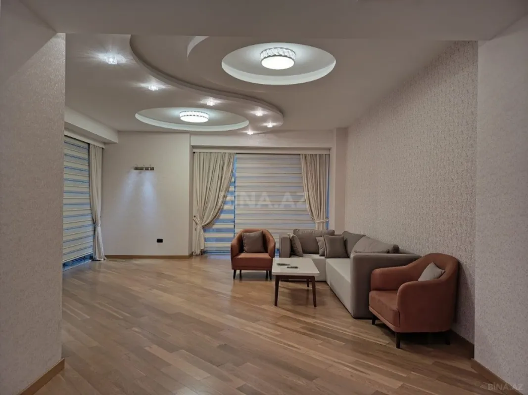 Kirayə verilir 4 otaqlı mənzil 265 m²