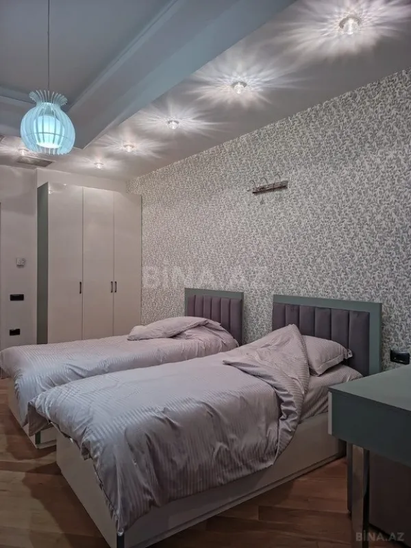 Kirayə verilir 4 otaqlı mənzil 265 m²