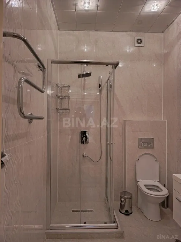Kirayə verilir 4 otaqlı mənzil 265 m²