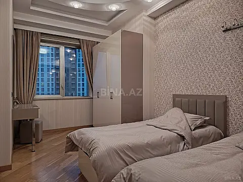 Kirayə verilir 4 otaqlı mənzil 265 m²