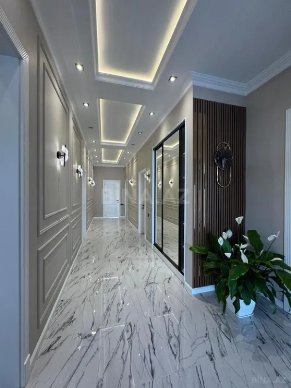 Satılır 5 otaqlı həyət evi 195 m²
