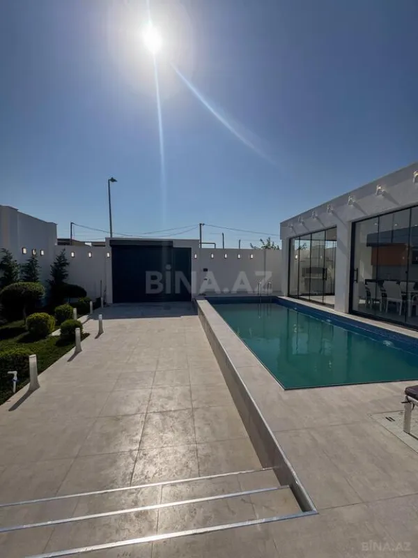 Satılır 5 otaqlı həyət evi 195 m²