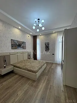 Satılır 5 otaqlı həyət evi 195 m²