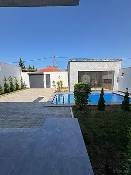 Satılır 5 otaqlı həyət evi 195 m²