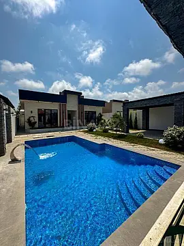Satılır 4 otaqlı həyət evi 145 m²
