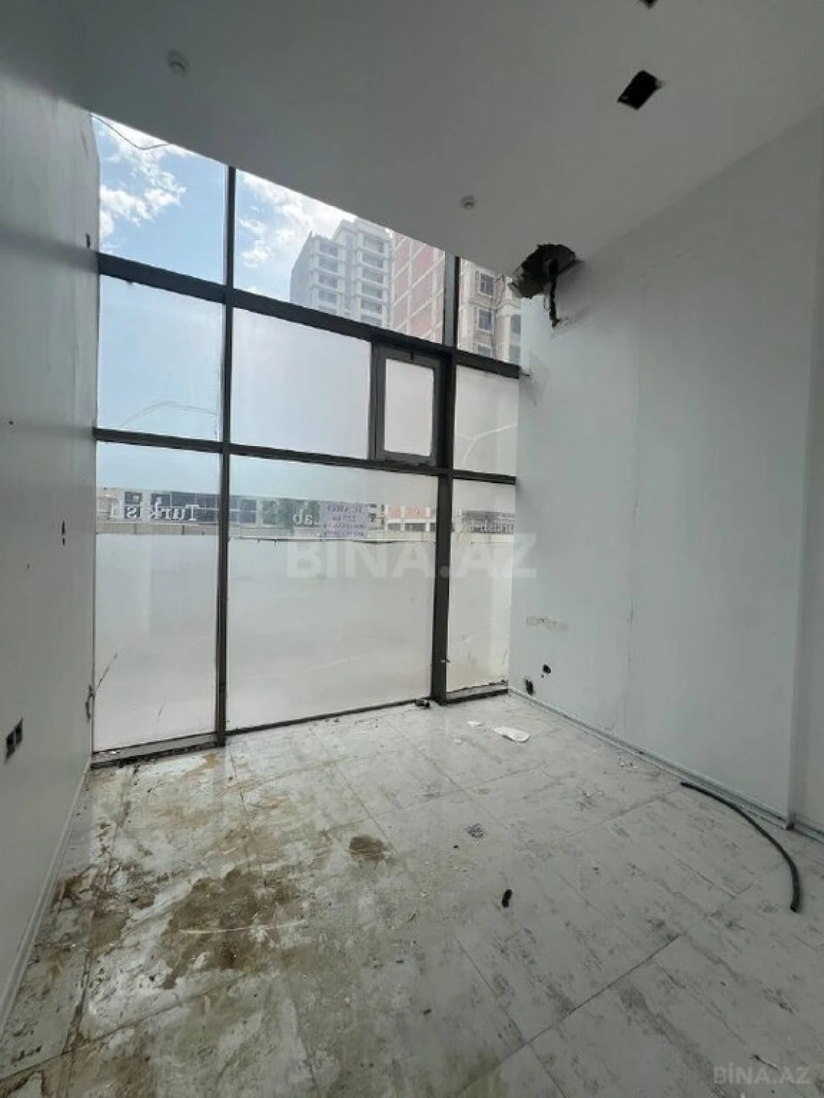 Kirayə verilir obyekt 367 m²