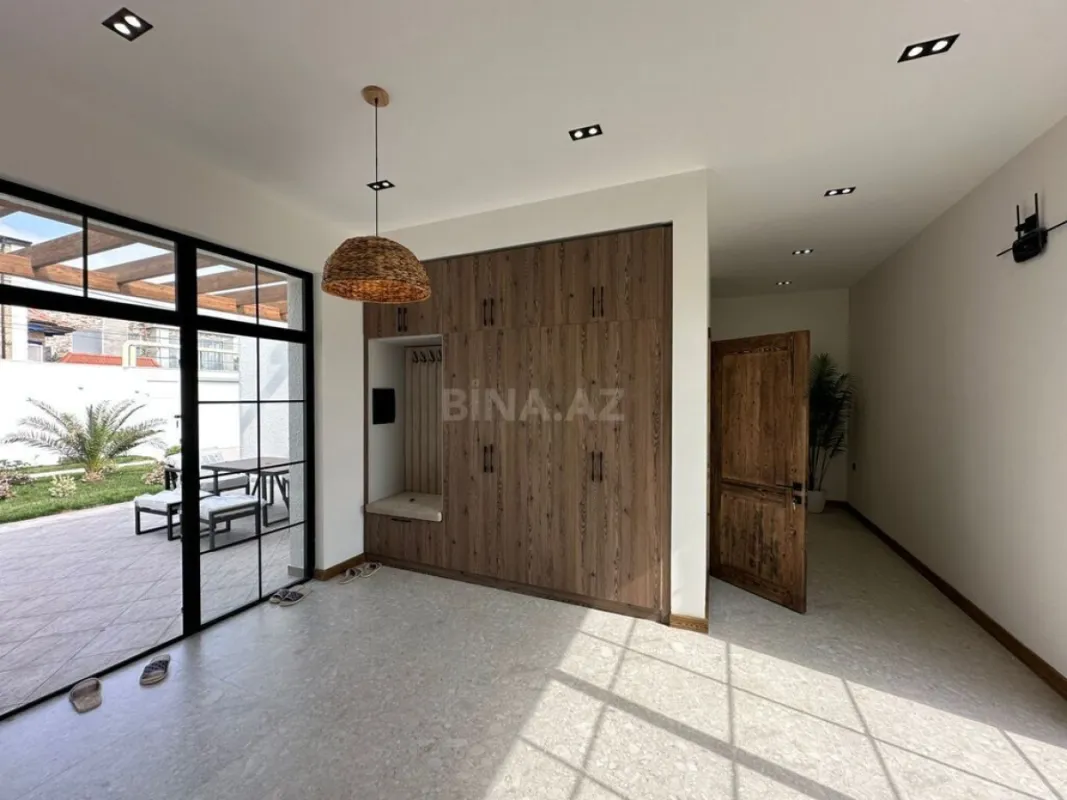 Satılır 4 otaqlı həyət evi 180 m²