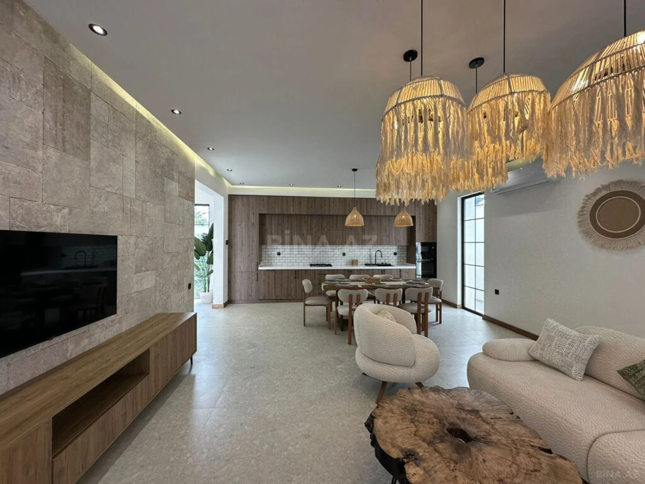 Satılır 4 otaqlı həyət evi 180 m²