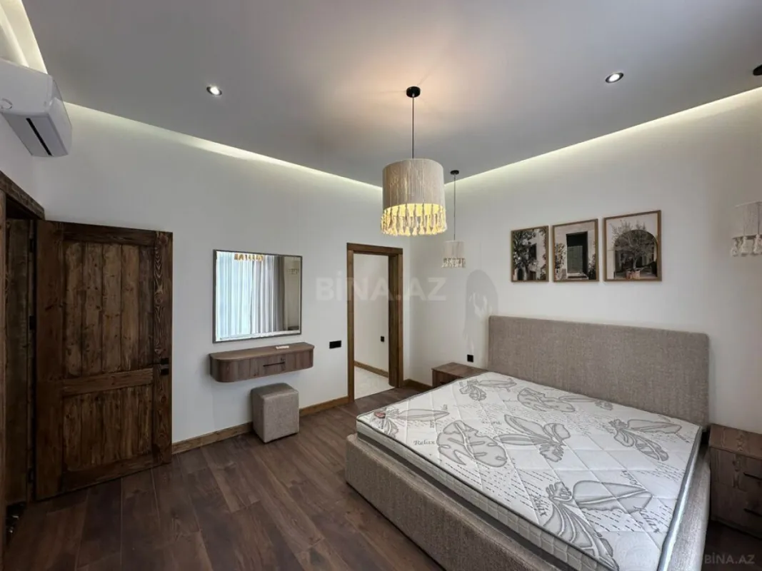 Satılır 4 otaqlı həyət evi 180 m²