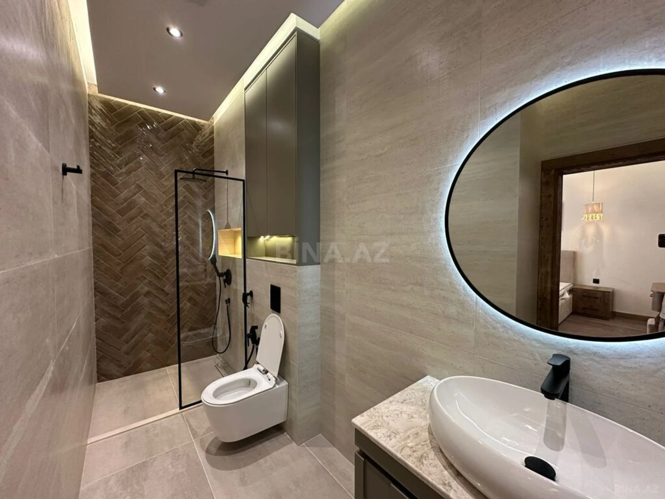 Satılır 4 otaqlı həyət evi 180 m²