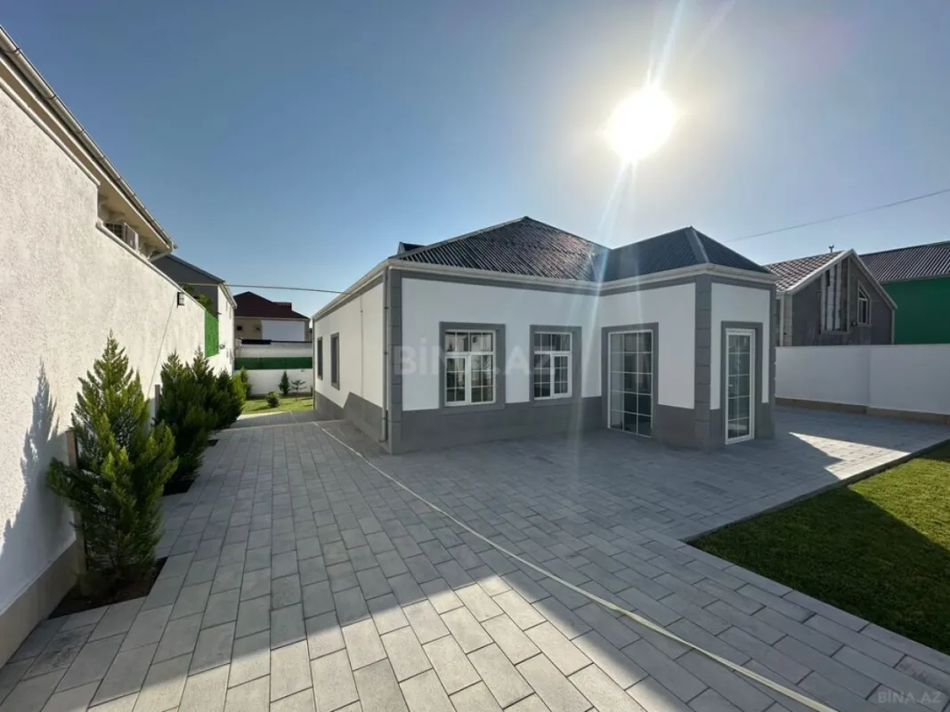 Satılır 4 otaqlı həyət evi 140 m²
