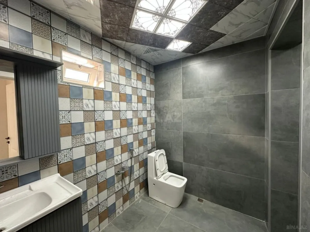 Satılır 4 otaqlı həyət evi 140 m²