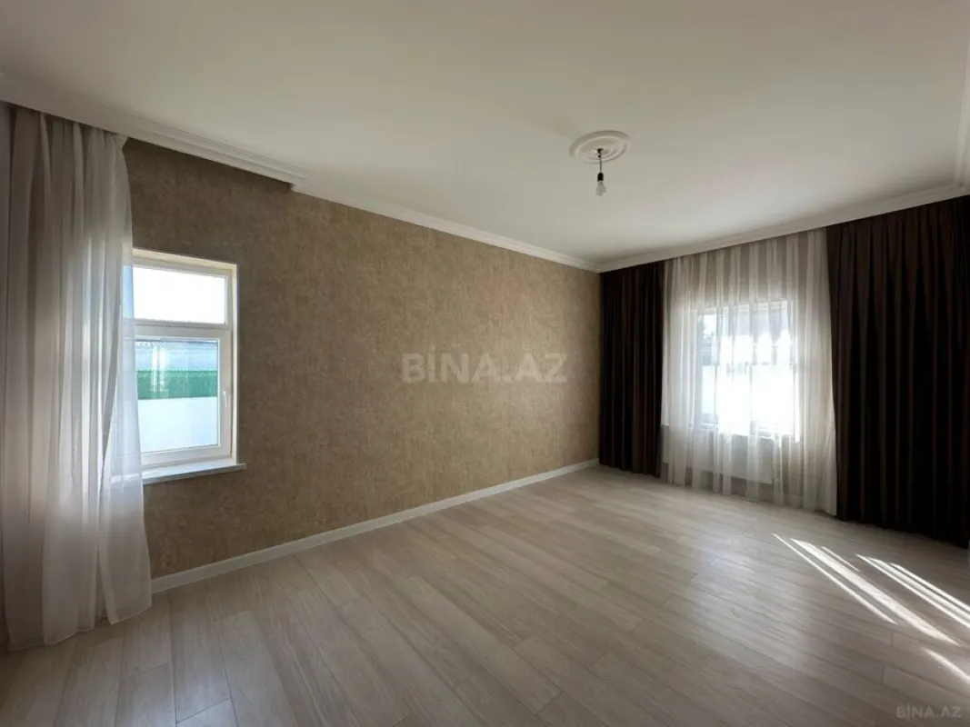 Satılır 4 otaqlı həyət evi 140 m²