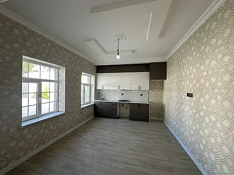 Satılır 4 otaqlı həyət evi 140 m²